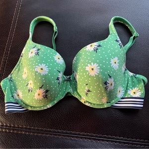 Cacique 38D Lightly Lined T-Shirt Bra Light Green Floral Print Adjustable Straps